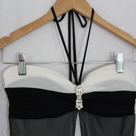 Black/Cream Formal - Picture 3 of 5